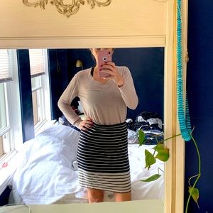 Striped knee length pencil skirt